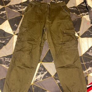 Aeropostale Olive Cargo Pants